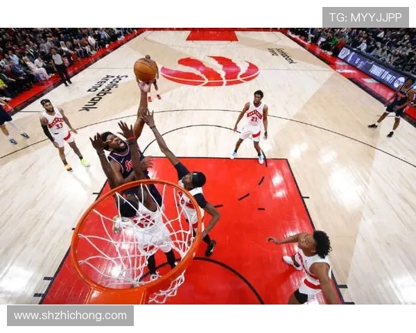 76人对阵热火精彩比赛视频回顾与分析，重温激烈对决瞬间